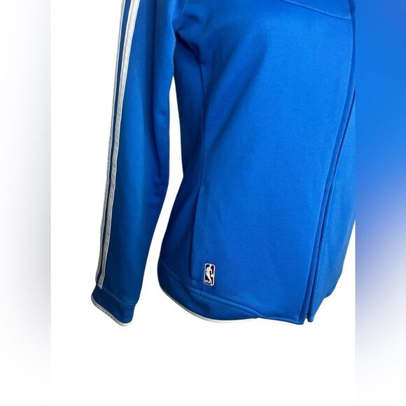 ADIDAS NBA OKLAHOMA CITY THUNDER BASKETBALL WOMENS BLUE JACKET SIZE MEDIUM - Picture 9 of 12